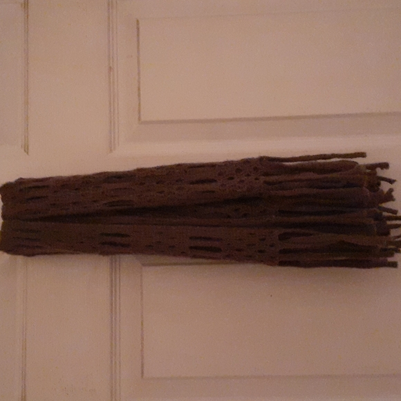 Scarf - Picture 1 of 3